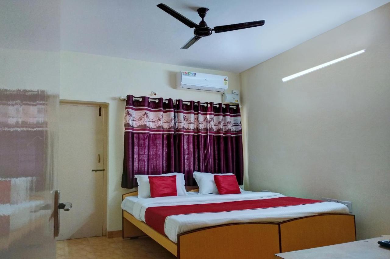 Super Hotel O Shree Mookambika Guest House Near Sri Someshwara Swami Temple Bangalore Exterior photo