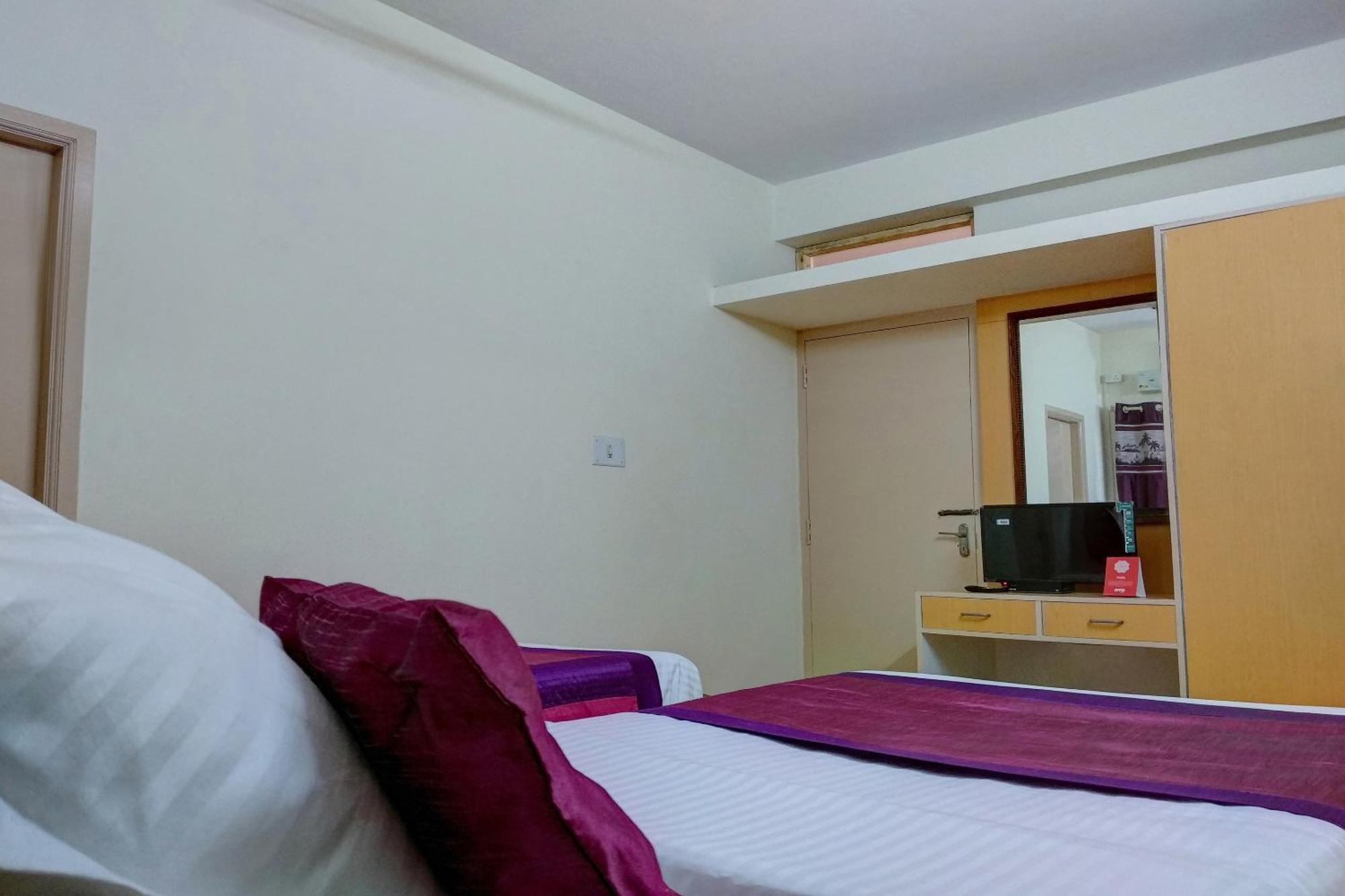 Super Hotel O Shree Mookambika Guest House Near Sri Someshwara Swami Temple Bangalore Exterior photo